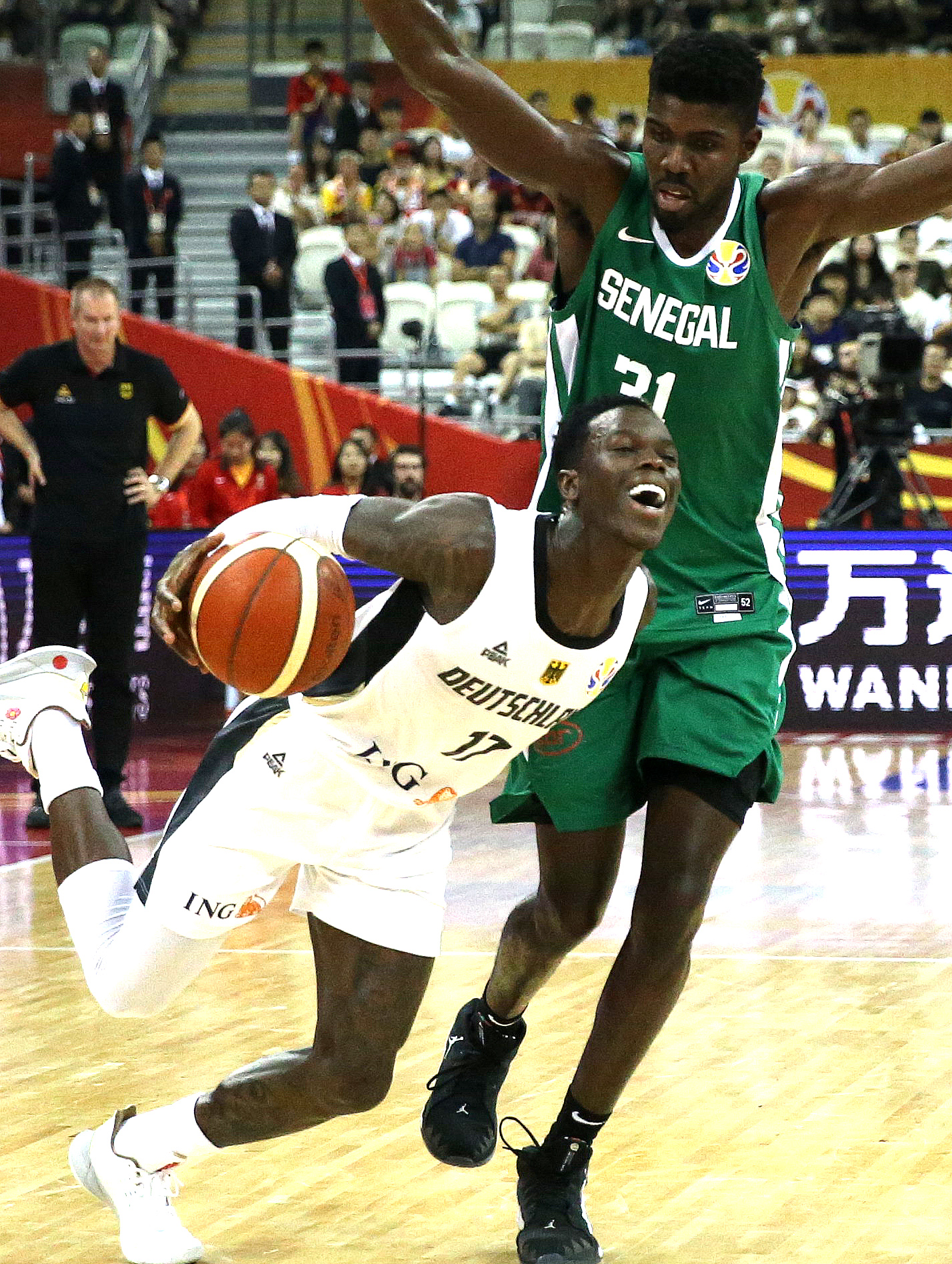 德国碾压塞内加尔，格纳布里惊艳四座