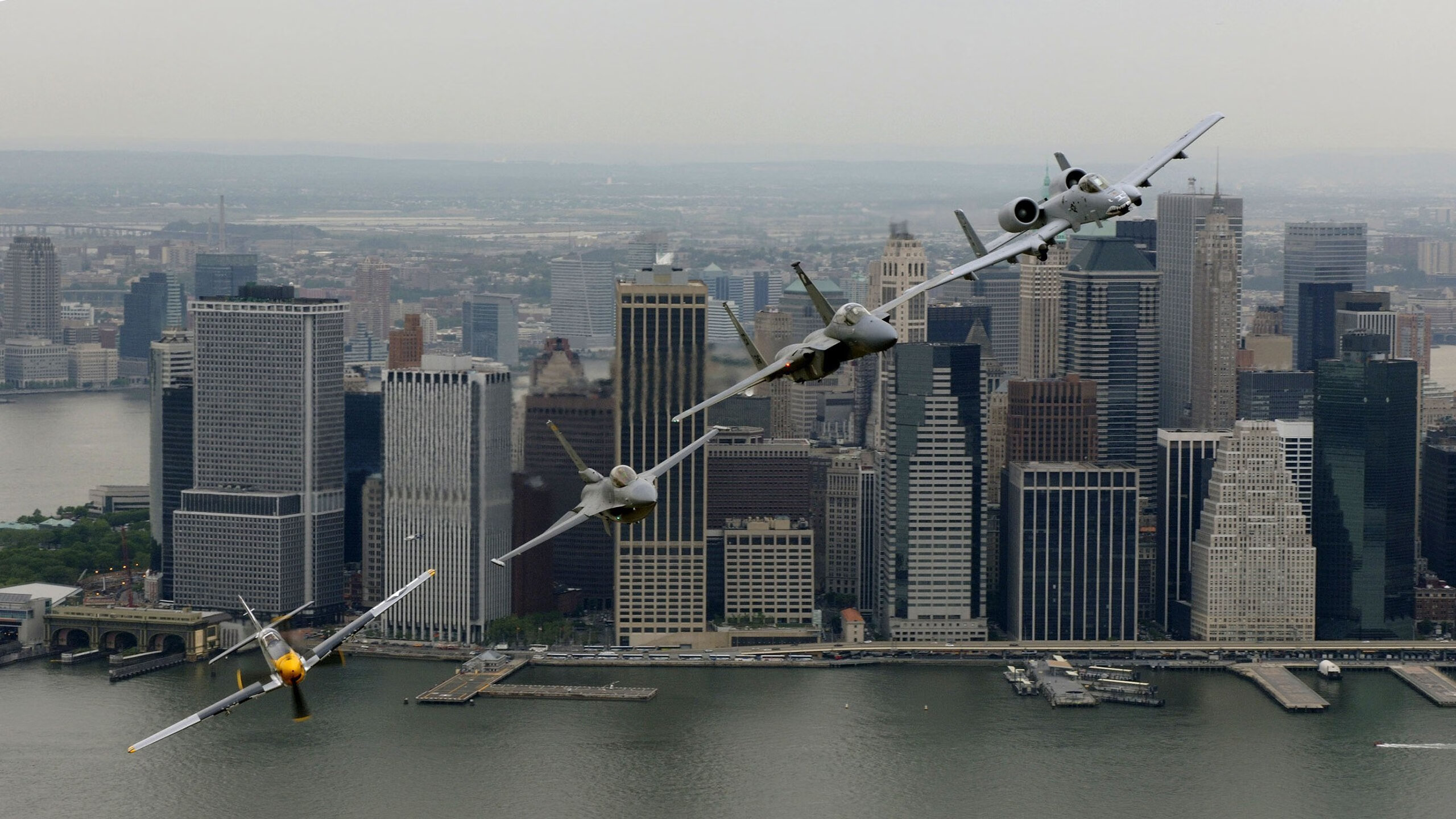 两个战场，一种孤勇，当孟菲斯的铁血吞没北境，凤凰城的死神在布克缺席时举起镰刀