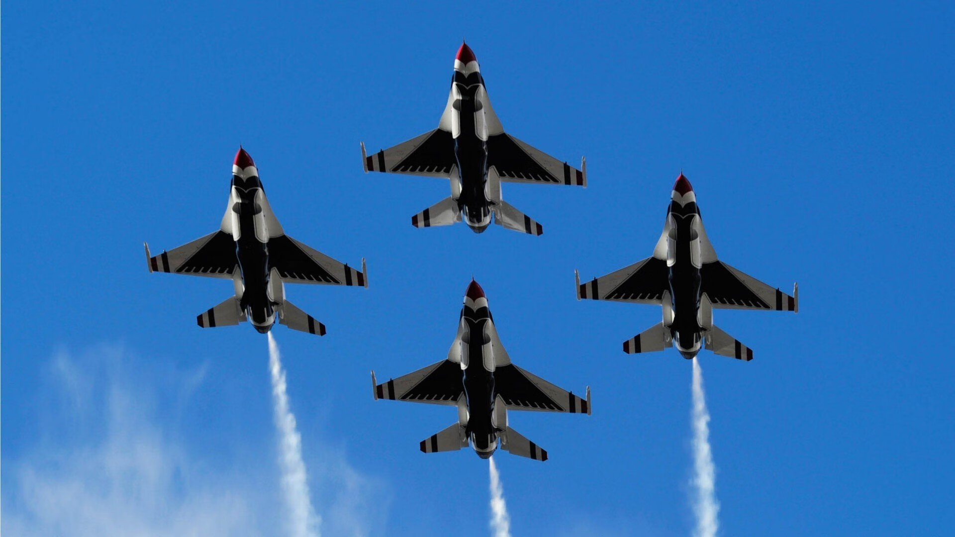 开云体育登录-胜利的两极，当非洲风暴撞碎欧洲堡垒，姆巴佩正用数据重写足球定义