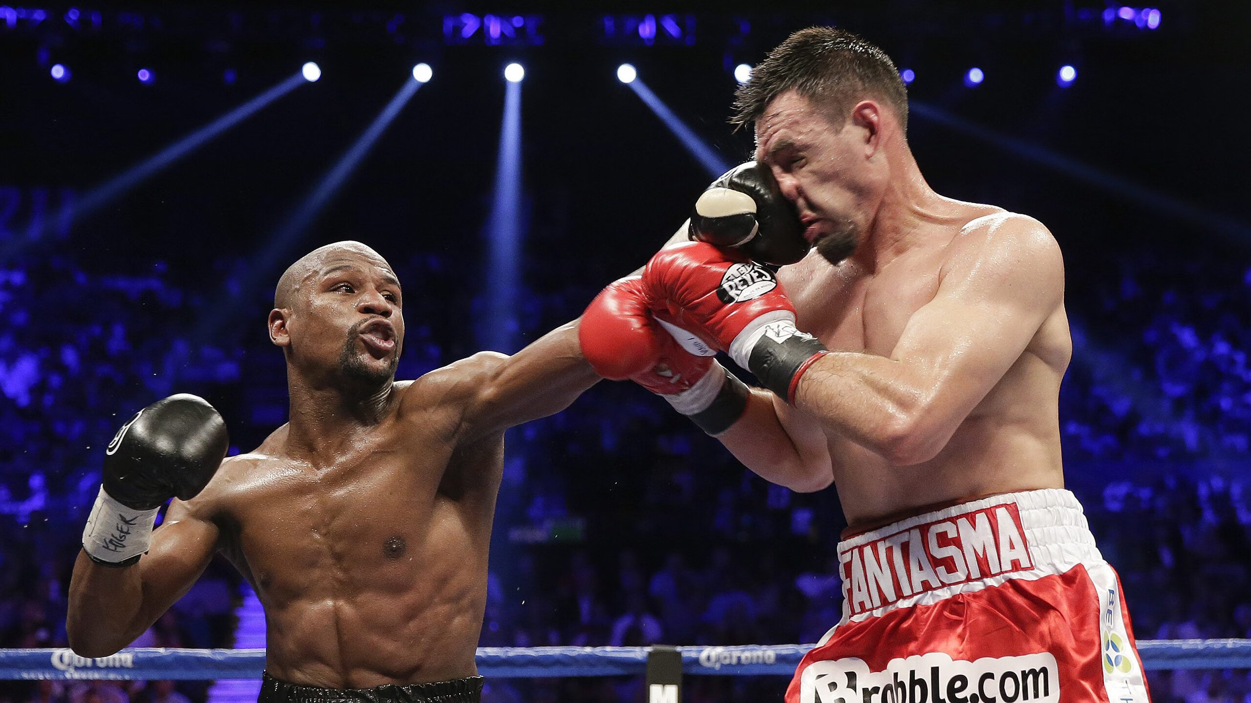 开云体育入口-欧冠决赛之夜，造物主与臣民，伊布降下不朽的裁决