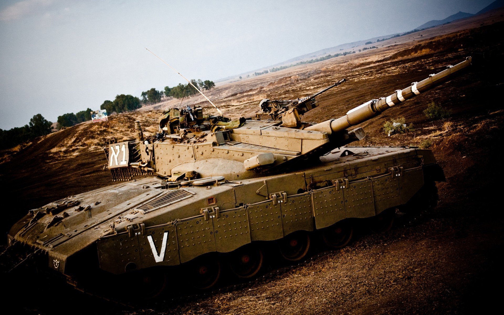 开云体育平台APP-门线技术与防滚架，当凯塞多在湿滑街道上同时赢下两场胜利